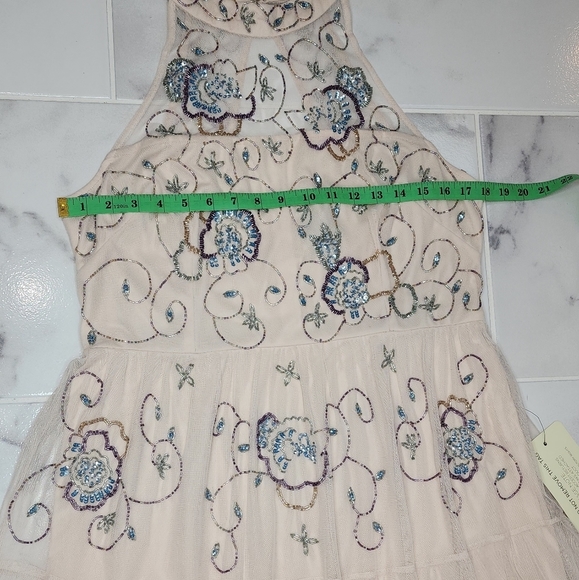 Adrianna Papell Sleeveless Halter Neck Beaded Mesh Keyhole Back Detail - Picture 9 of 12